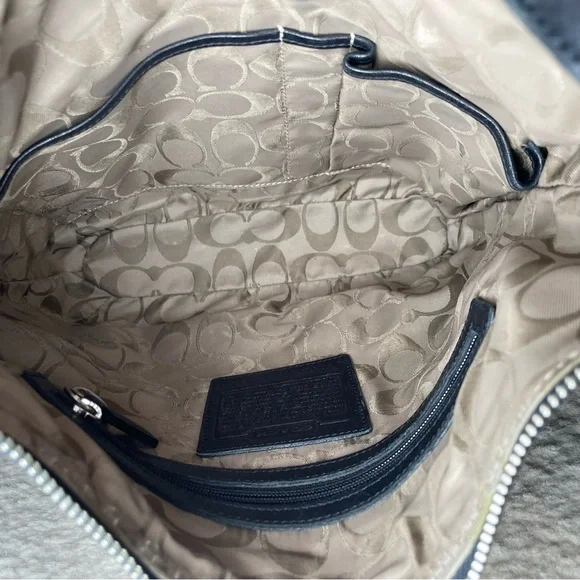 Coach Slim Duffle 9326 in Black - Picture 6 of 13